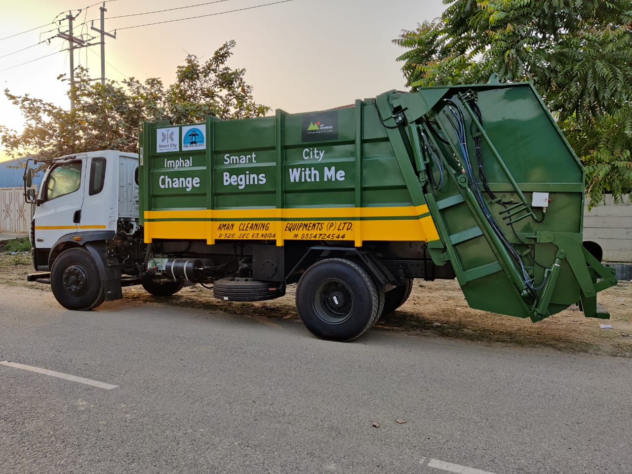 Refuse Compactor Vehicle Mounted on 16 Ton GVW Truck